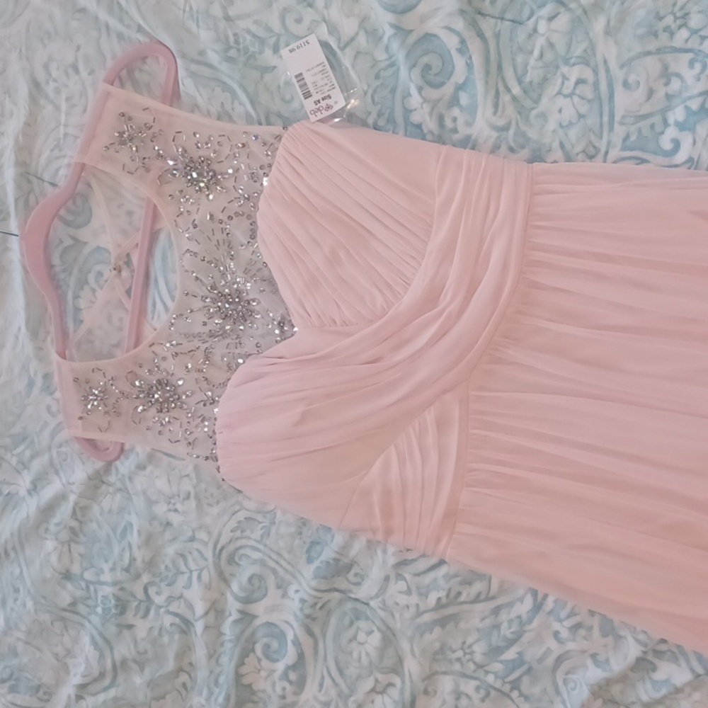 Dress - Picture 8 of 11